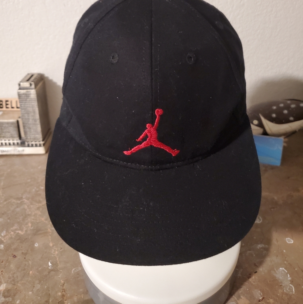 Jordan logo velcro strap cap